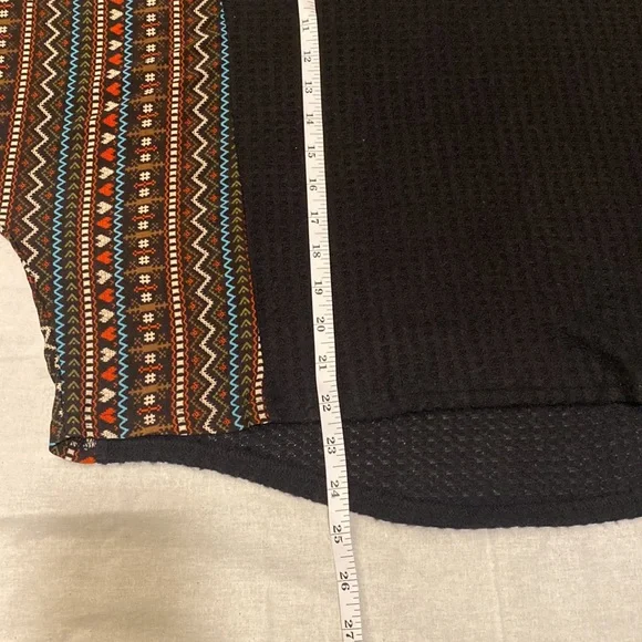 Umgee Waffle Knit Boho Print Top - Picture 9 of 11